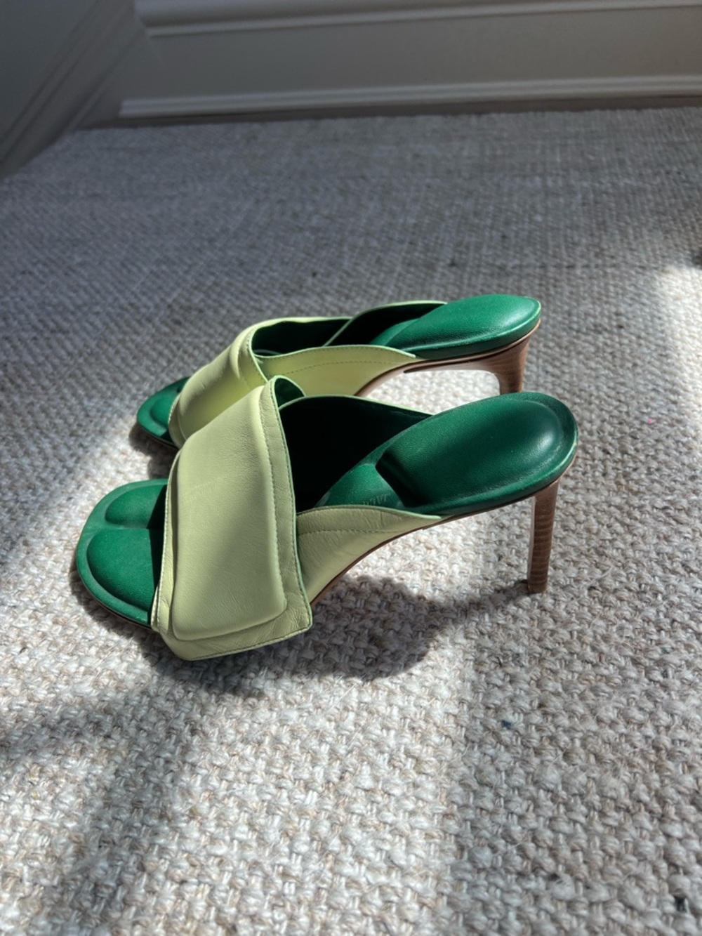 Jacquemus Aqua leather lules 38 brand new - Picture 3 of 6
